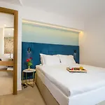 Hotel M 3*