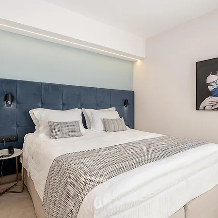 Otel M 3*