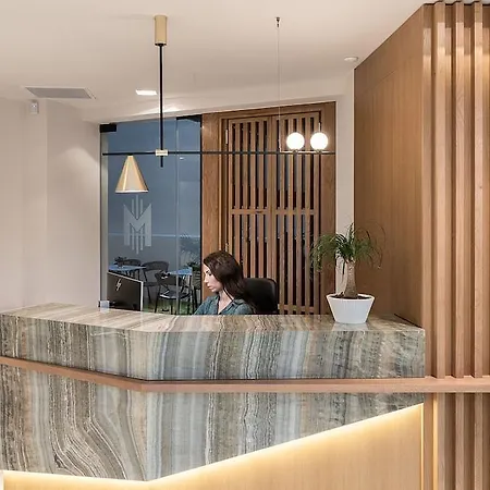 Hotel M